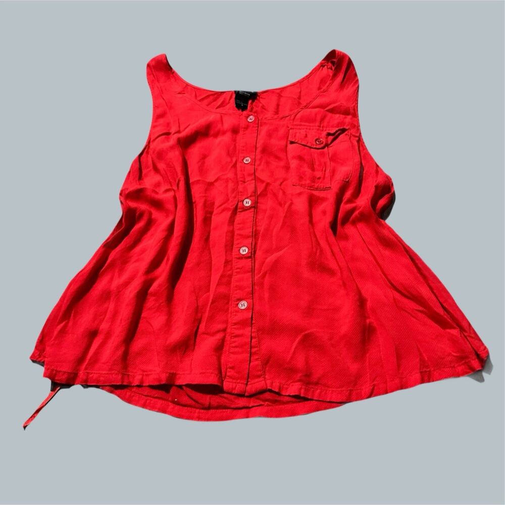 Women's Red Sleeveless button up pockets torrid large top shirt bright red